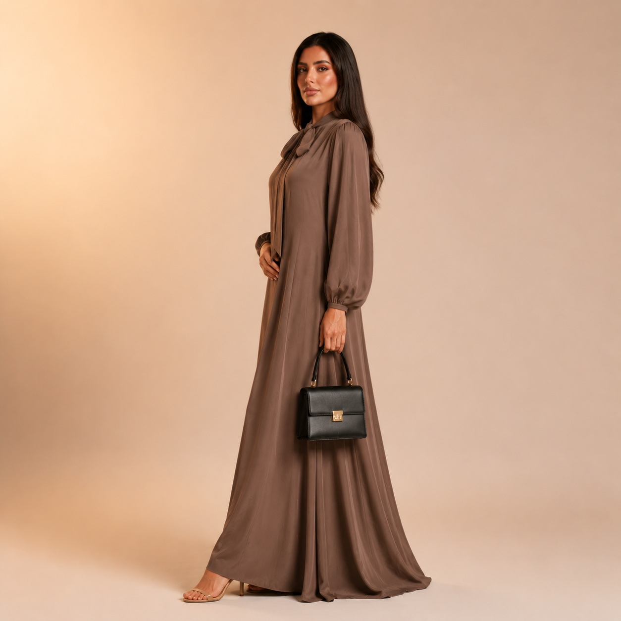 Raniya Luchtige Dress met Strik
