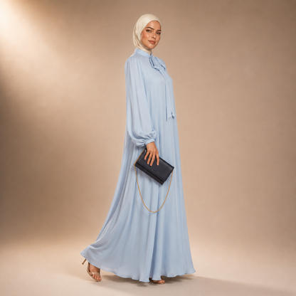 Raniya Luchtige Dress met Strik
