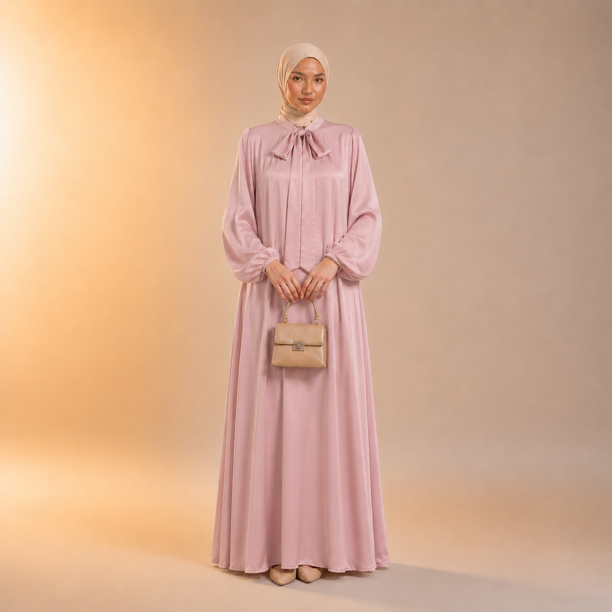 Raniya Satin Dress met strik