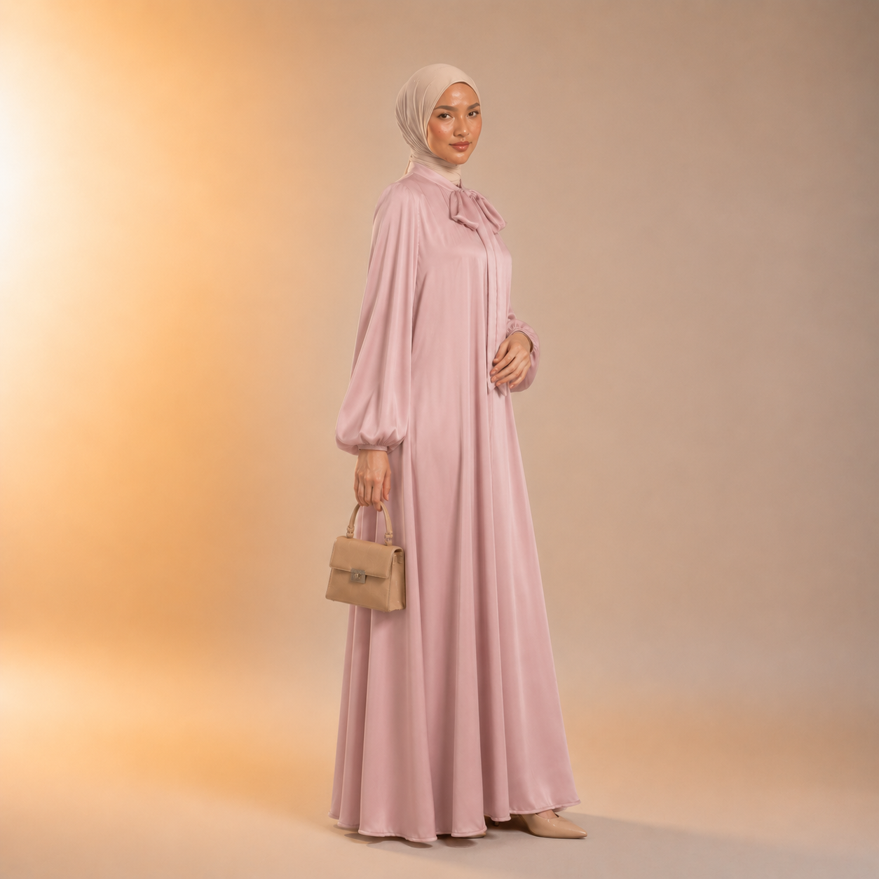 Raniya Satin Dress met strik