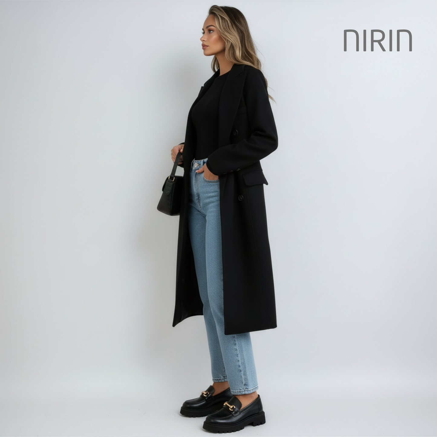 Madame Chic Lange Mantel