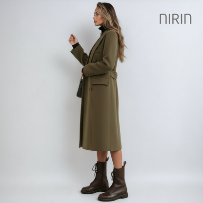 Madame Chic Lange Mantel