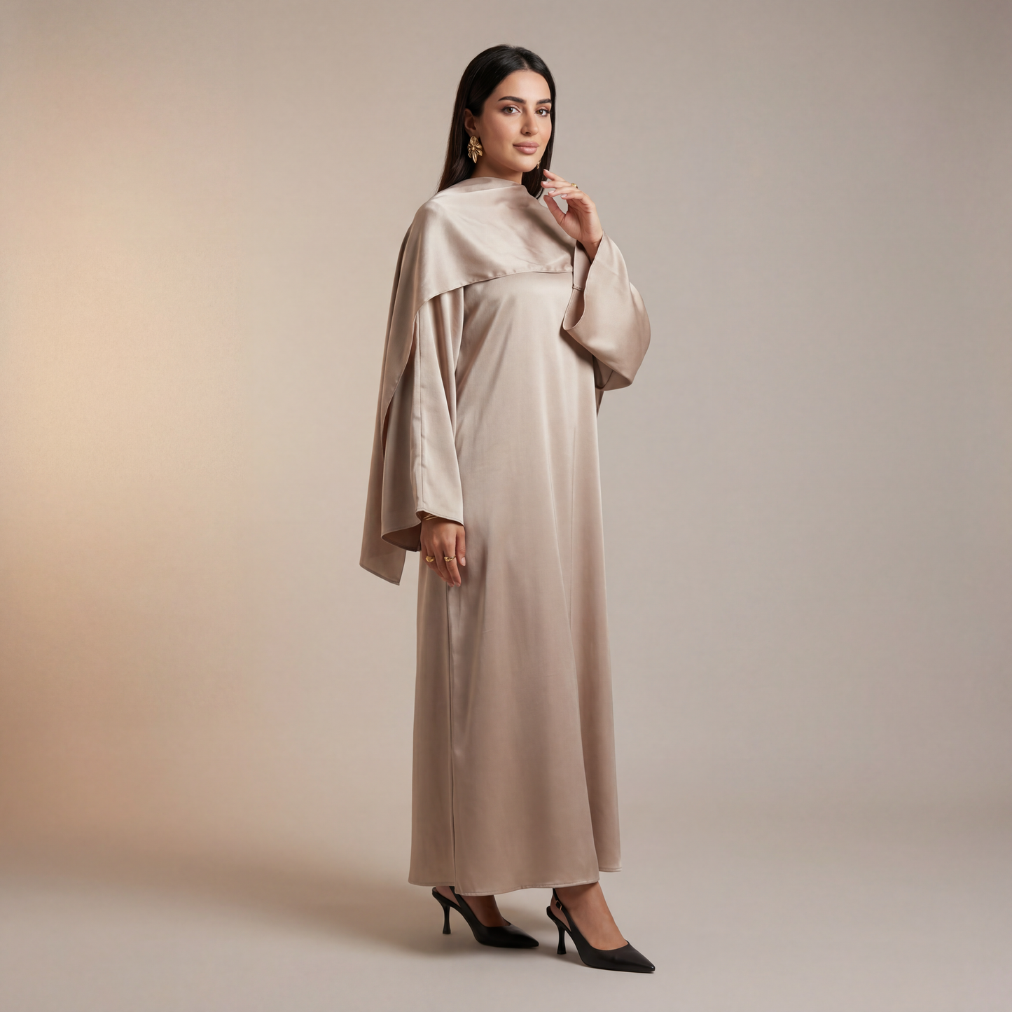 Raniya Chique Abaya met Cape