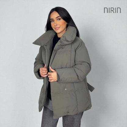 Moderne Short Pufferjas met Ceintuur