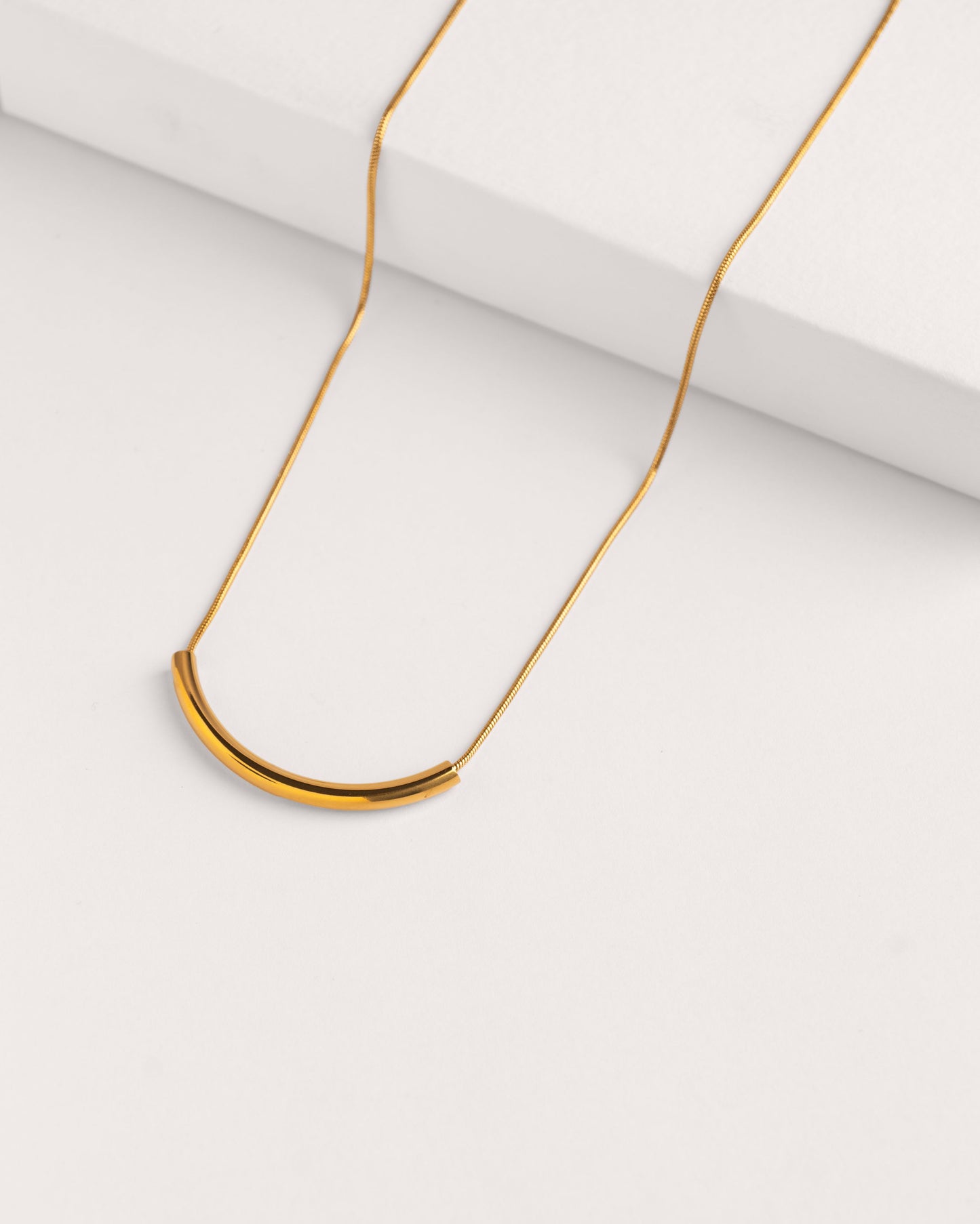 Chique Gebogen Staafketting