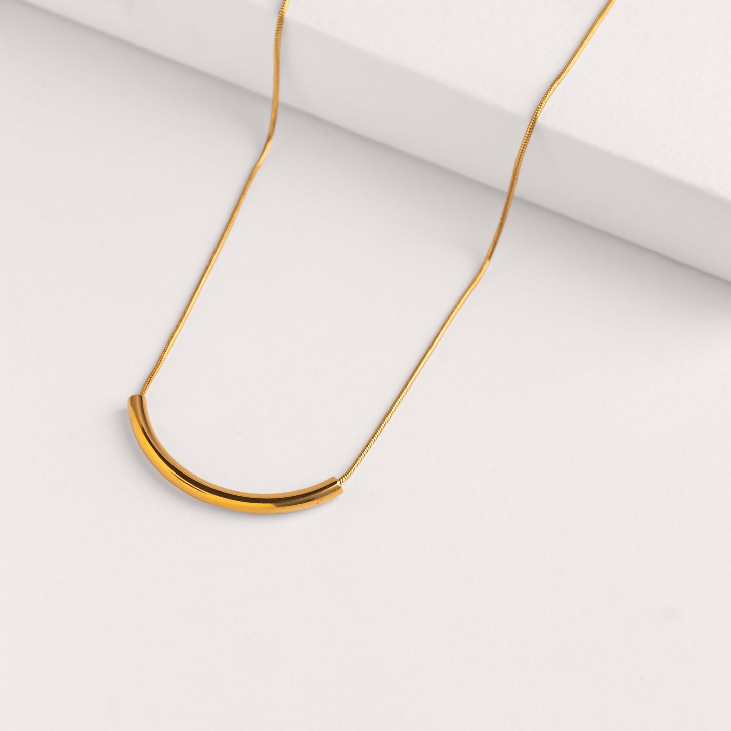 Chique Gebogen Staafketting