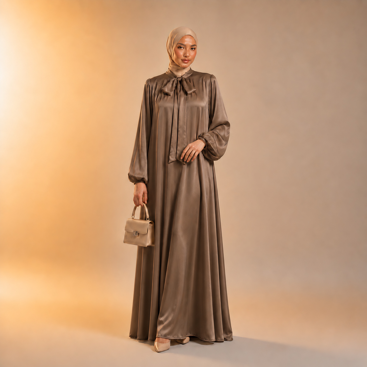 Raniya Satin Dress met strik